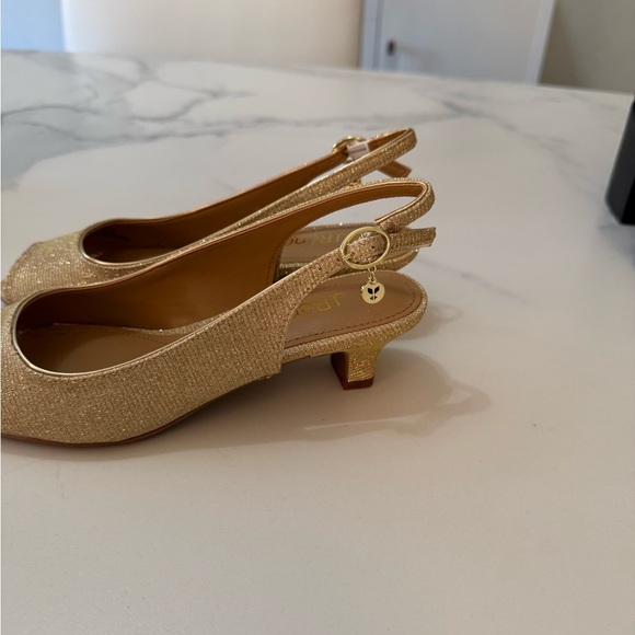 J Renee peekaboo toe gold slingback pumps. Size 6 .5 - Picture 3 of 4